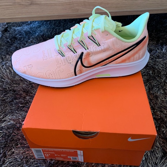 Nike Shoes - Womens Air Zoom Pegasus 36 PRM Rise